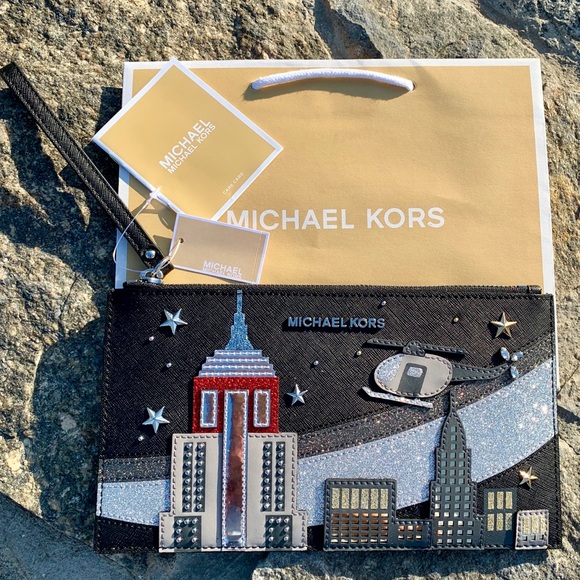 Michael Kors Nouveau Novelty Jet Set XL Clutch - Picture 3 of 8